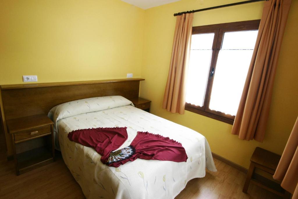 Hotel Restaurante Canero Bilik gambar