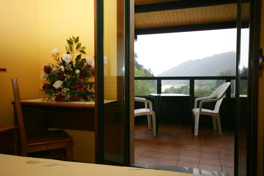 Hotel Restaurante Canero Bilik gambar